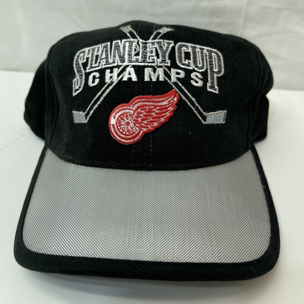 RED WINGS Hat Cap Starter STANLEY CUP CHAMPS 1998 NHL ADJUSTABLE